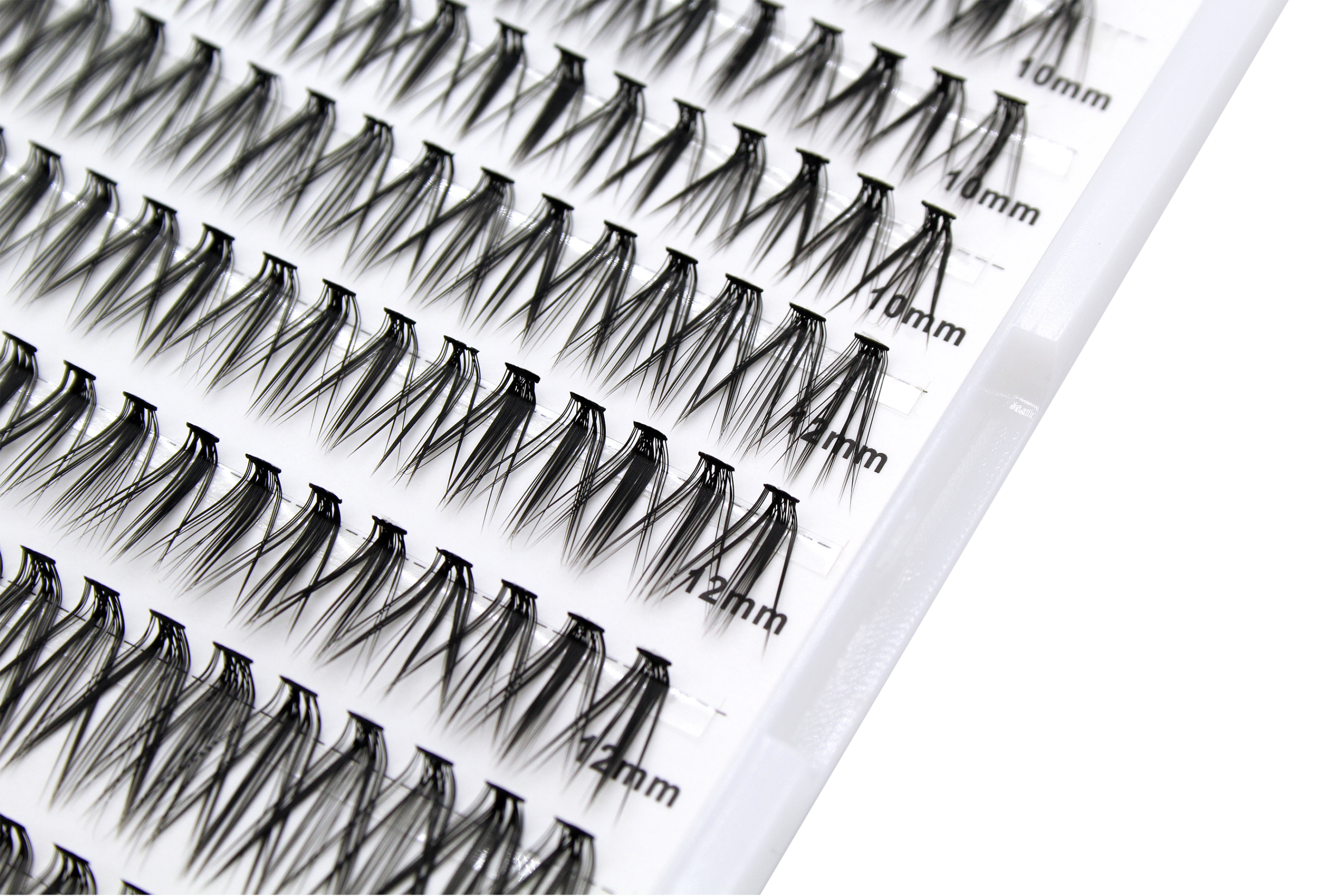 Premium Cluster Lashes - Foxy (180 pcs) | Makeup4pro - Image 4